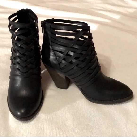 Fergie Shoes - Fergalicious Black Weever Womens Boots - Worn Twice